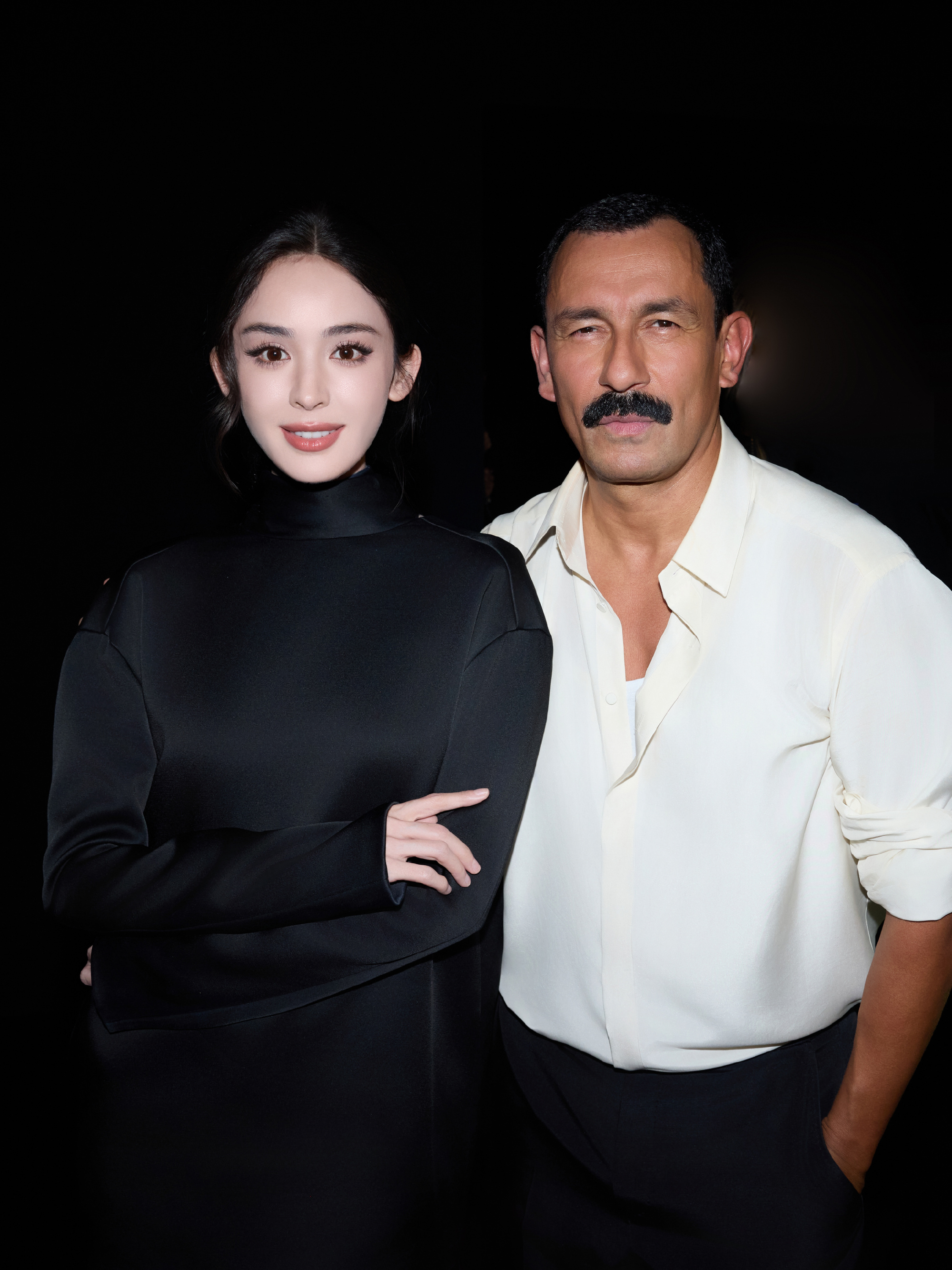 Mỹ nữ Tân Cương bị quấy rối tại Tuần lễ thời trang?- Ảnh 5.