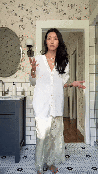 50 tuổi không cần “filter”: Chỉ nhờ phối đồ, một blogger Châu Á chinh phục hơn 750.000 fan- Ảnh 10.