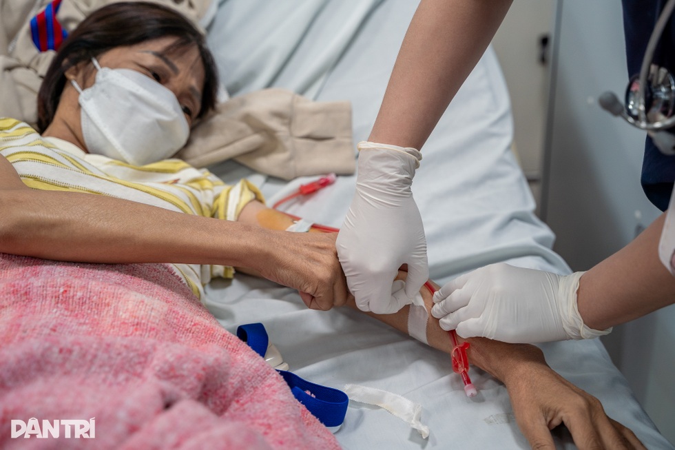 Nhật ký một ngày ở nơi “sinh tử giao nhau” của bóng hồng nội trú - 5