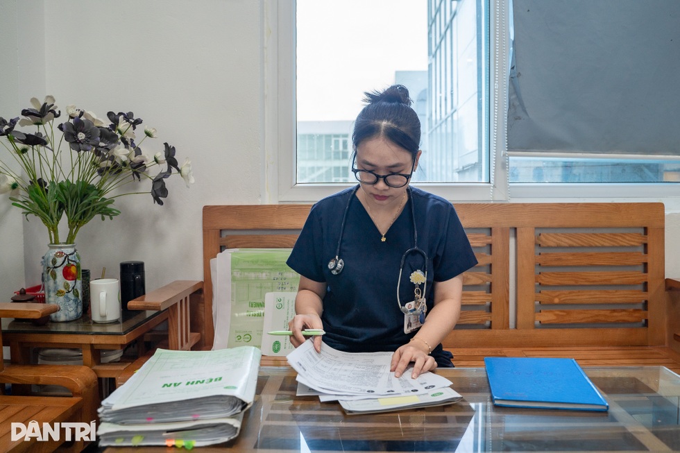 Nhật ký một ngày ở nơi “sinh tử giao nhau” của bóng hồng nội trú - 21