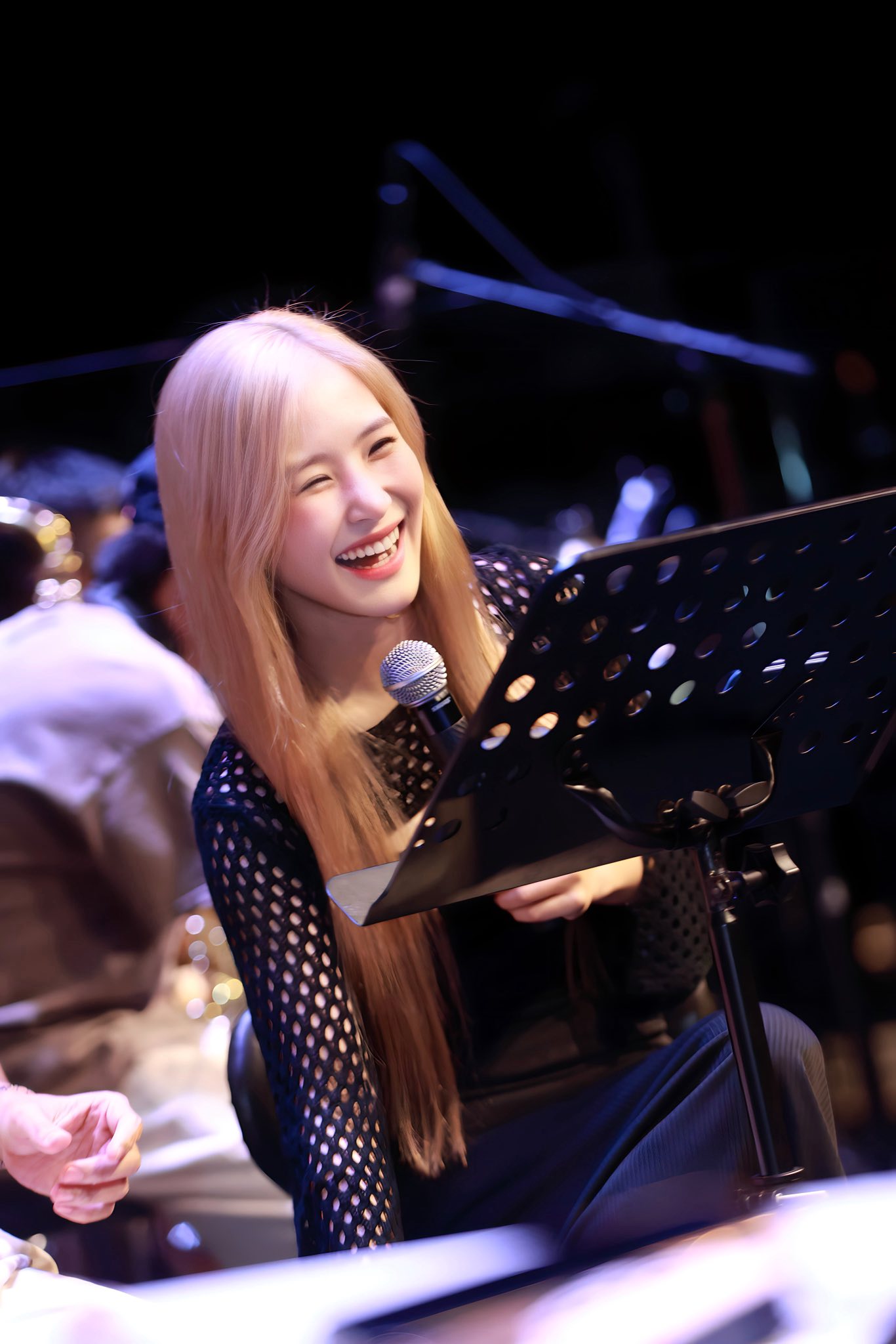 Nhìn lại ảnh quá khứ và hiện tại của Hương Tràm mới thấy nhan sắc thăng hạng vượt bậc: Với giọng hát nội lực, chứng minh đúng nghĩa 2 từ giỏi và đẹp- Ảnh 13.