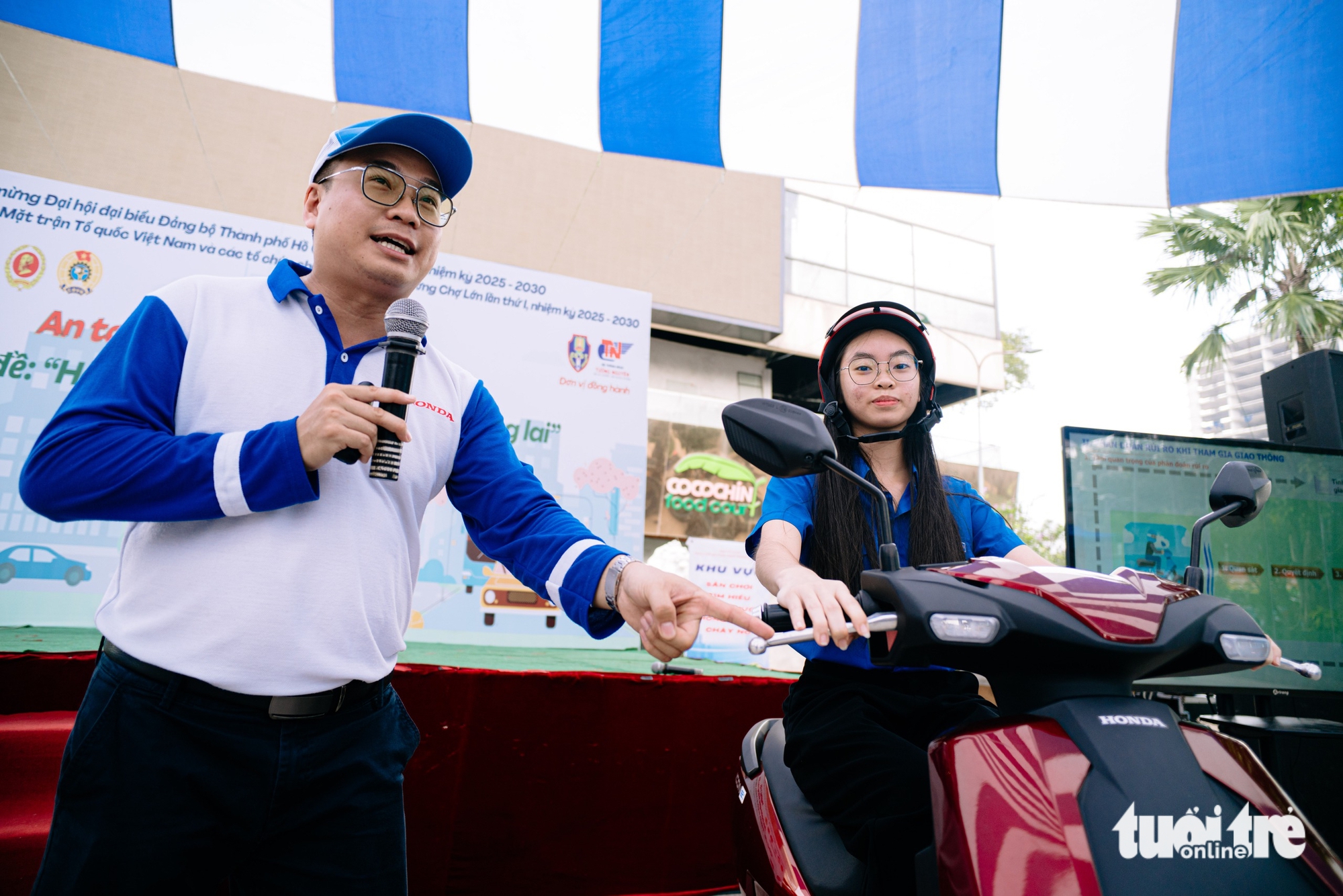 Nên đổi Giấy phép lái xe sang thẻ PET để tránh lừa đảo nộp phạt - Ảnh 4. Đổi giấy phép lái xe sang thẻ PET để tránh lừa đảo nộp phạt - Ảnh 4.