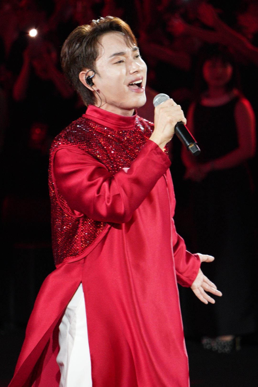 Trúc Nhân khép lại đêm Gala Better Choice Awards (BCA) 2025 với loạt hit siêu xịn, thần thái và giọng hát đỉnh cao vừa đã tai vừa mãn nhãn- Ảnh 5.