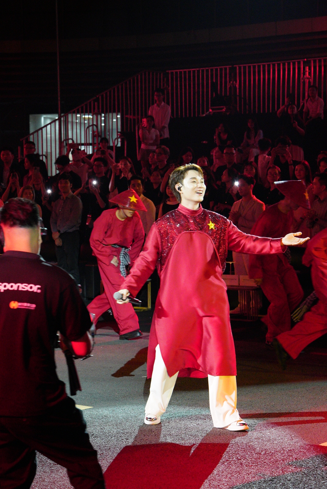 Trúc Nhân khép lại đêm Gala Better Choice Awards (BCA) 2025 với loạt hit siêu xịn, thần thái và giọng hát đỉnh cao vừa đã tai vừa mãn nhãn- Ảnh 6.