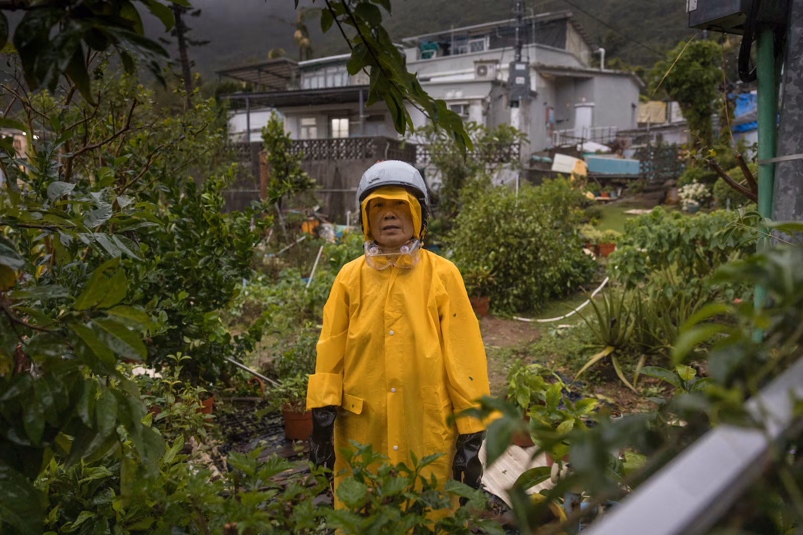 Ragasa đi qua để lại gì: Khung cảnh buồn của những đống hoang tàn ngổn ngang sau cơn bão mạnh nhất năm 2025- Ảnh 7.