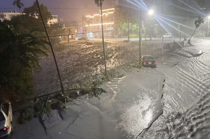 Ảnh hiếm siêu bão Ragasa từ vũ trụ: Cảnh tượng dữ dội như nuốt chửng Trái Đất, phi hành gia ISS nghẹt thở- Ảnh 6.