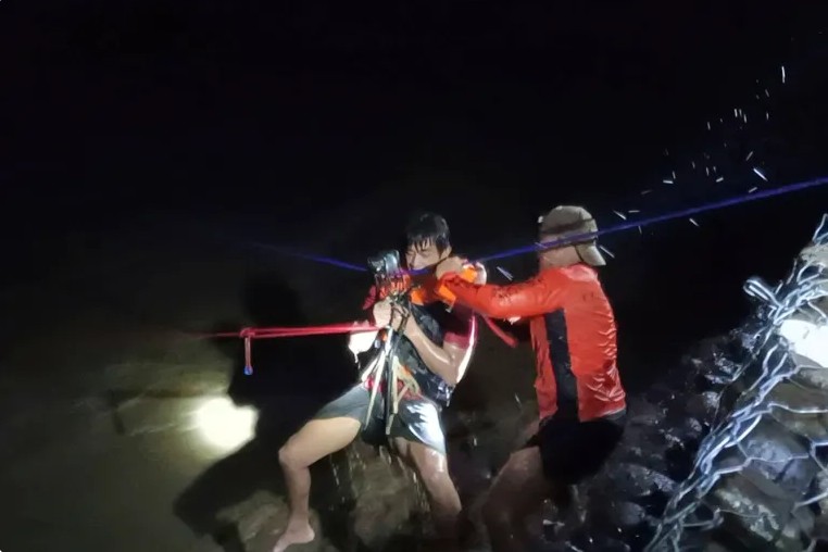 Ảnh hiếm siêu bão Ragasa từ vũ trụ: Cảnh tượng dữ dội như nuốt chửng Trái Đất, phi hành gia ISS nghẹt thở- Ảnh 5.