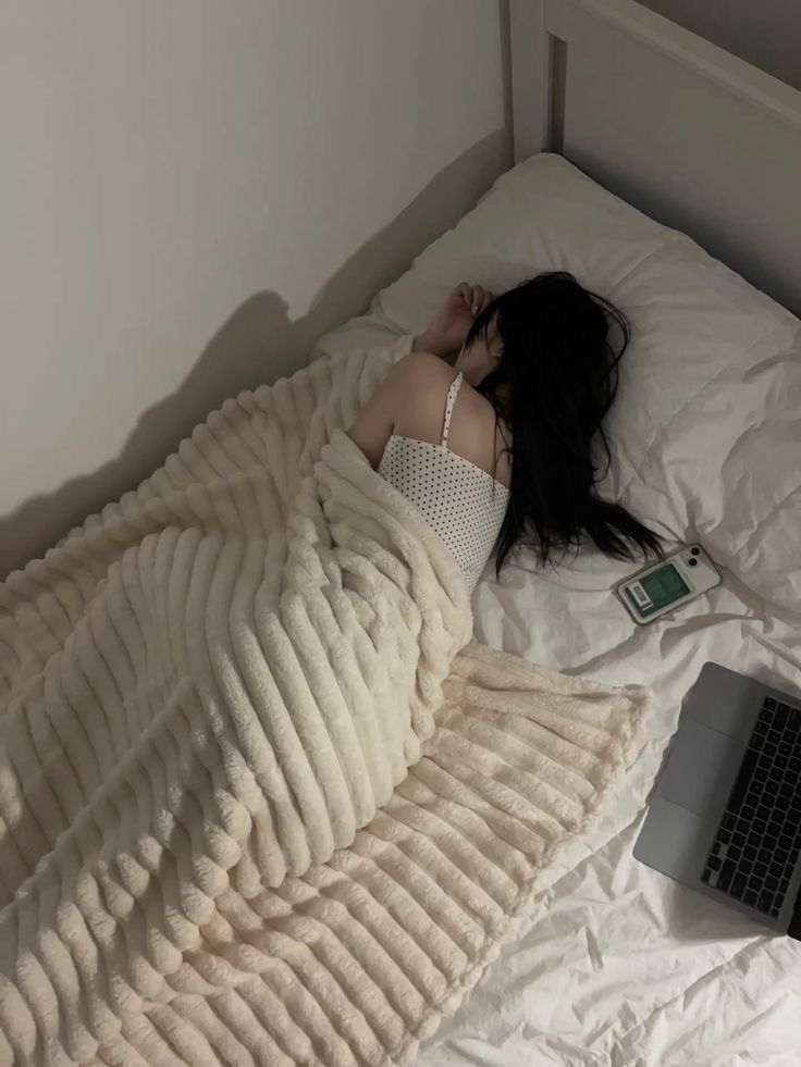 Chế độ ăn - ngủ - nghỉ hậu phẫu thẩm mỹ: Bí quyết hồi phục nhanh và giữ nét tự nhiên- Ảnh 3.