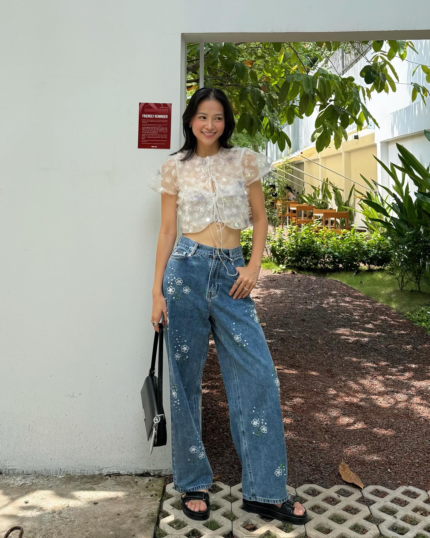 2 mỹ nhân Việt tóc ngắn có gu thời trang cực đỉnh, ngắm là muốn tham khảo từng set đồ- Ảnh 4. 2 mỹ nhân Việt tóc ngắn có gu thời trang cực đỉnh, ngắm là muốn tham khảo từng set đồ- Ảnh 4.