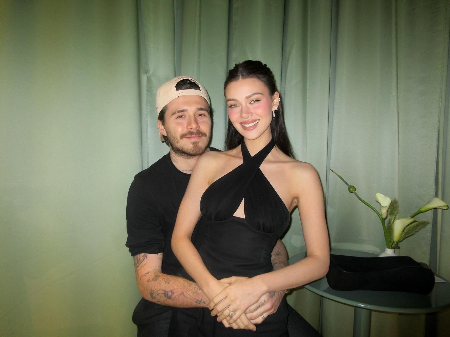 Nhà Beckham kéo nhau đi 