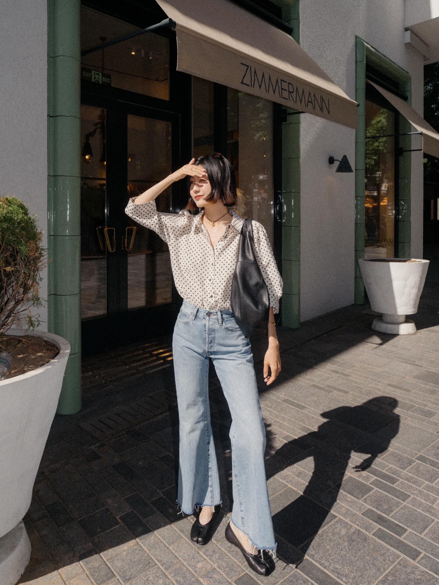 Áo sơ mi mùa thu năm nay quá đẹp, chị em sẽ muốn sắm 4 kiểu siêu sang và hack tuổi- Ảnh 6.