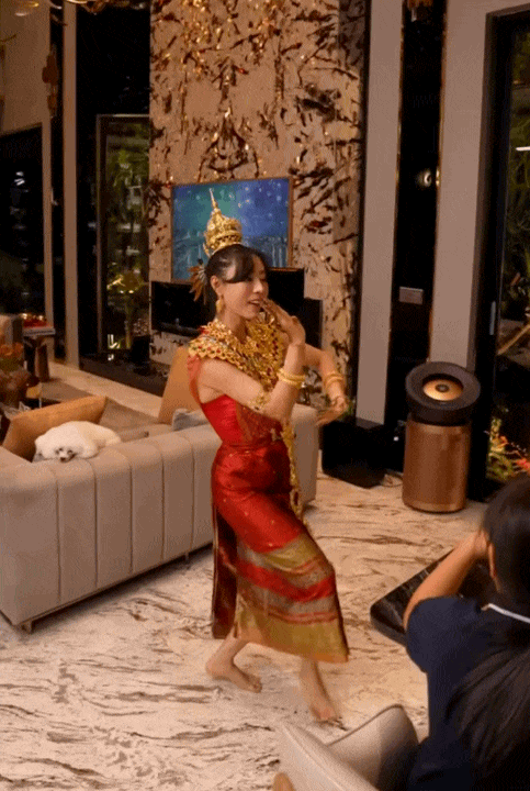 Phú bà chịu chơi nhất vịnh Bắc Bộ đây rồi: Mỗi ngày đưa cả gia đình đến 1 nước, đỉnh thế này chồng nào chán được! - Ảnh 12.