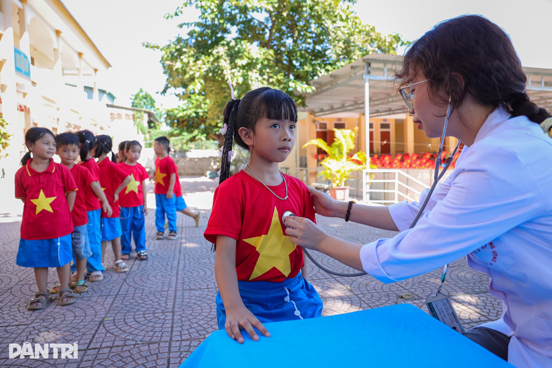 Niềm vui Tết Trung thu của 440 em nhỏ vùng rốn lũ Nghệ An - 16