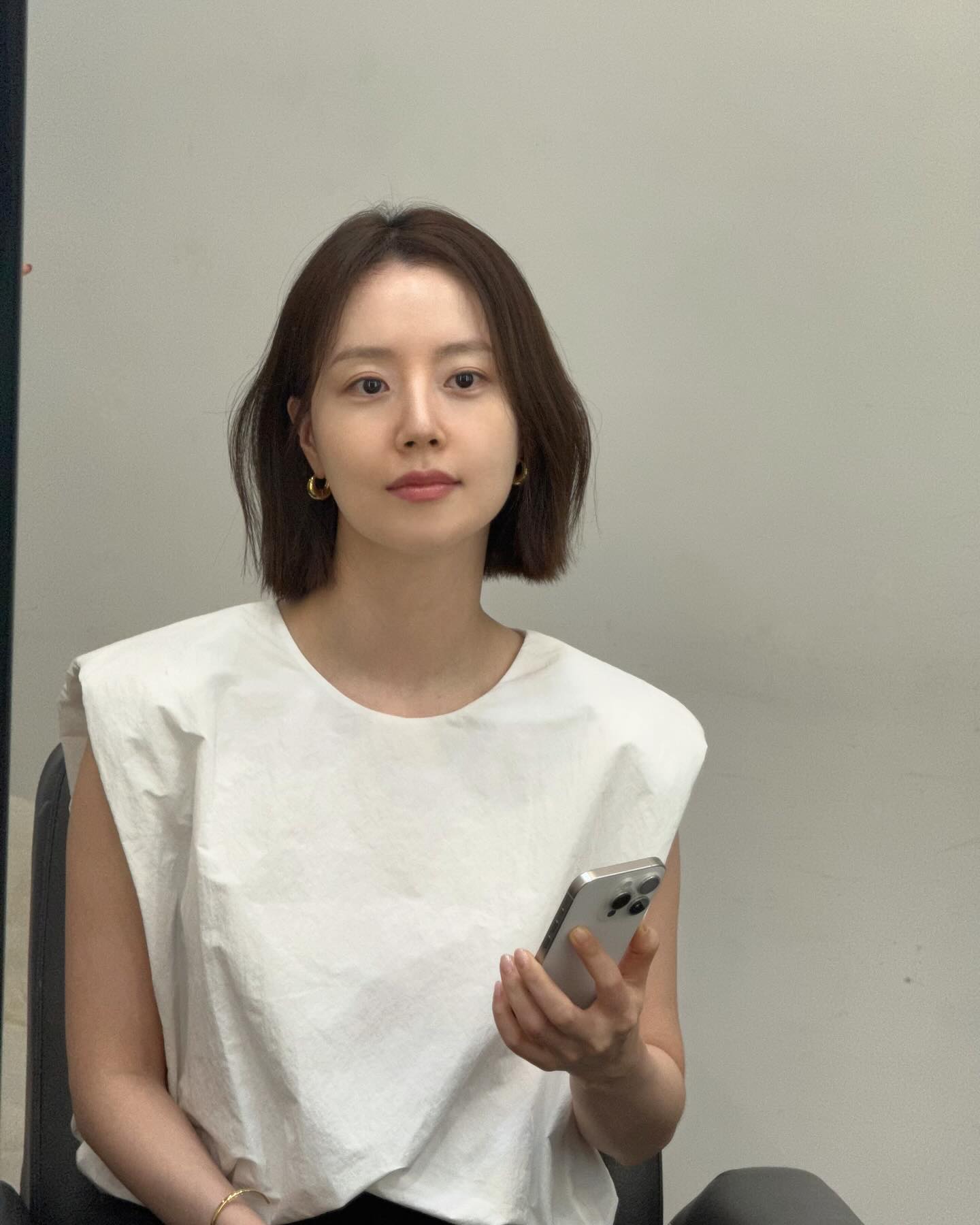 1759620282 464 Xu huong toc ngan mua thu 2025 la 5 kieu