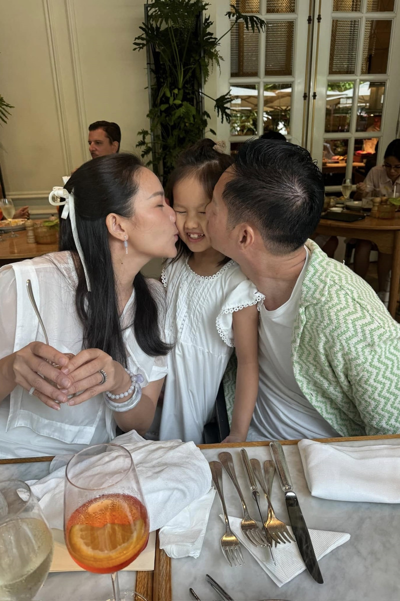 Người đẹp Phan Như Thảo: Nếu anh Đức An phá sản, tôi vẫn bên cạnh để nuôi chồng 5 Gia đình hạnh phúc của Phan Như Thảo.