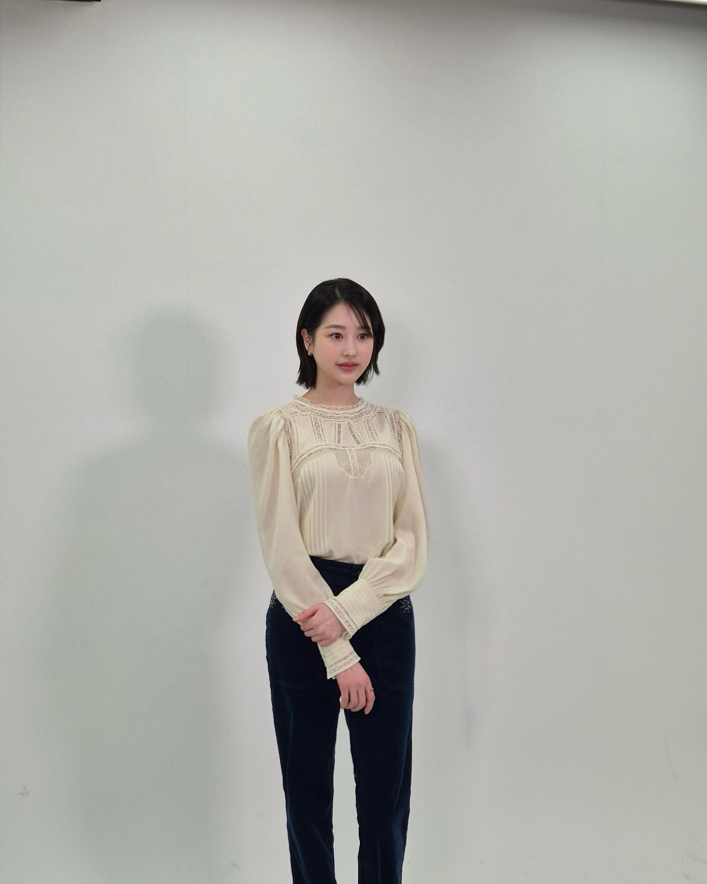 Nữ diễn viên xinh không đối thủ trên màn ảnh Hàn, style ngoài đời xinh tươi và đậm chất nữ tính- Ảnh 10.