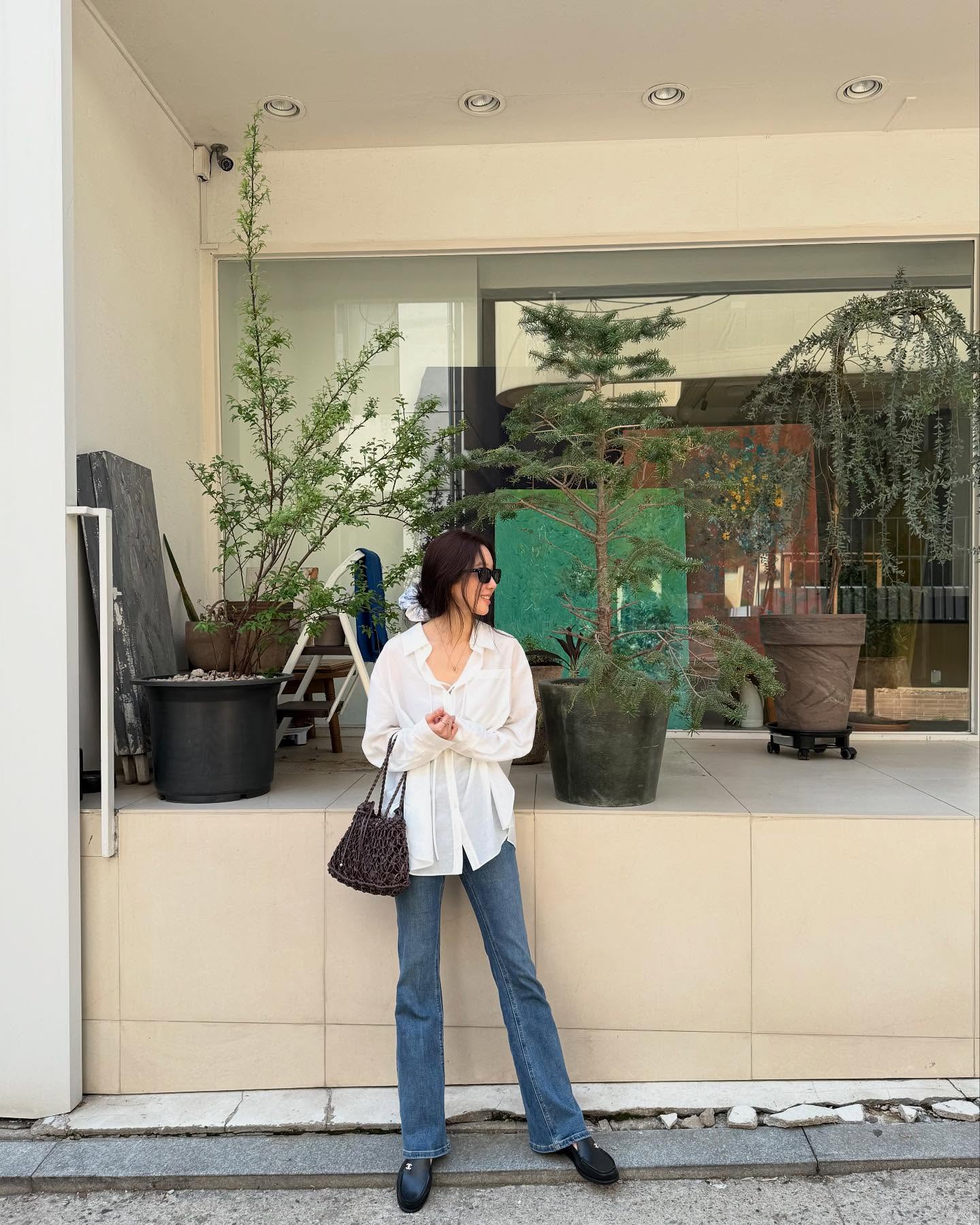 Phụ nữ trên 40 tuổi chỉ cần đúng 4 đôi giày bệt trong mùa thu này- Ảnh 5. Phụ nữ trên 40 tuổi chỉ cần đúng 4 đôi giày bệt trong mùa thu này- Ảnh 5.