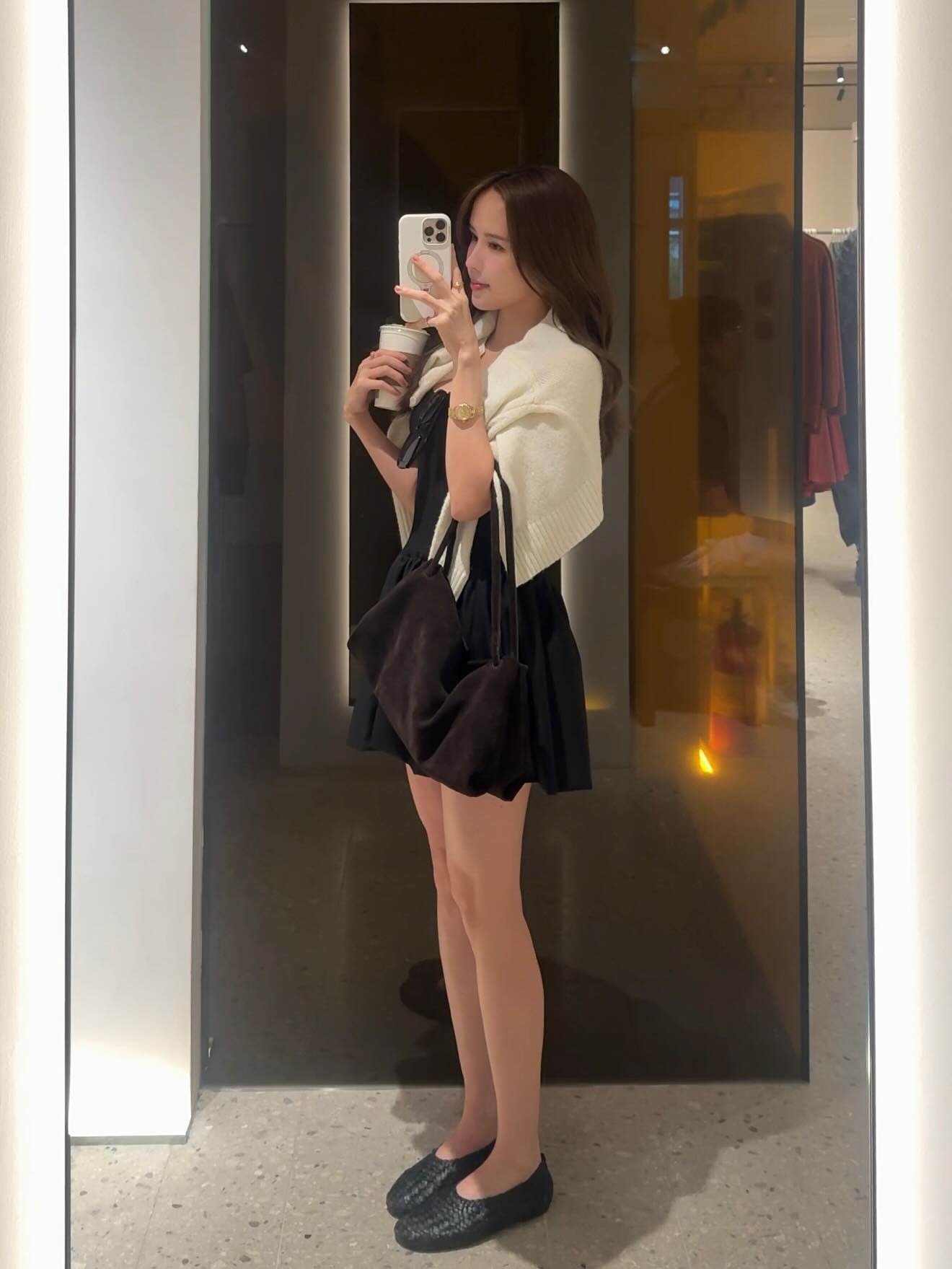 Sự thông minh của Thiều Bảo Trâm khi theo đuổi quiet luxury- Ảnh 9. Sự thông minh của Thiều Bảo Trâm khi theo đuổi quiet luxury- Ảnh 9.