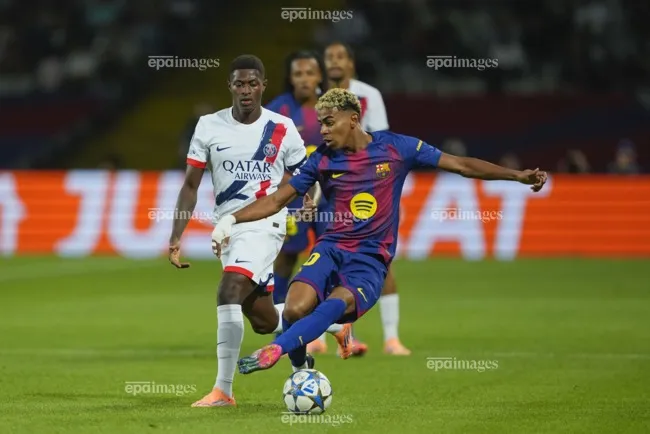 Lịch thi đấu dày đặc đã khiến Yamal quá tải dẫn đến chấn thương. Ảnh: EPA. yamal-bi-loai-khoi-doi-tuyen-tay-ban-nha (2).jpg