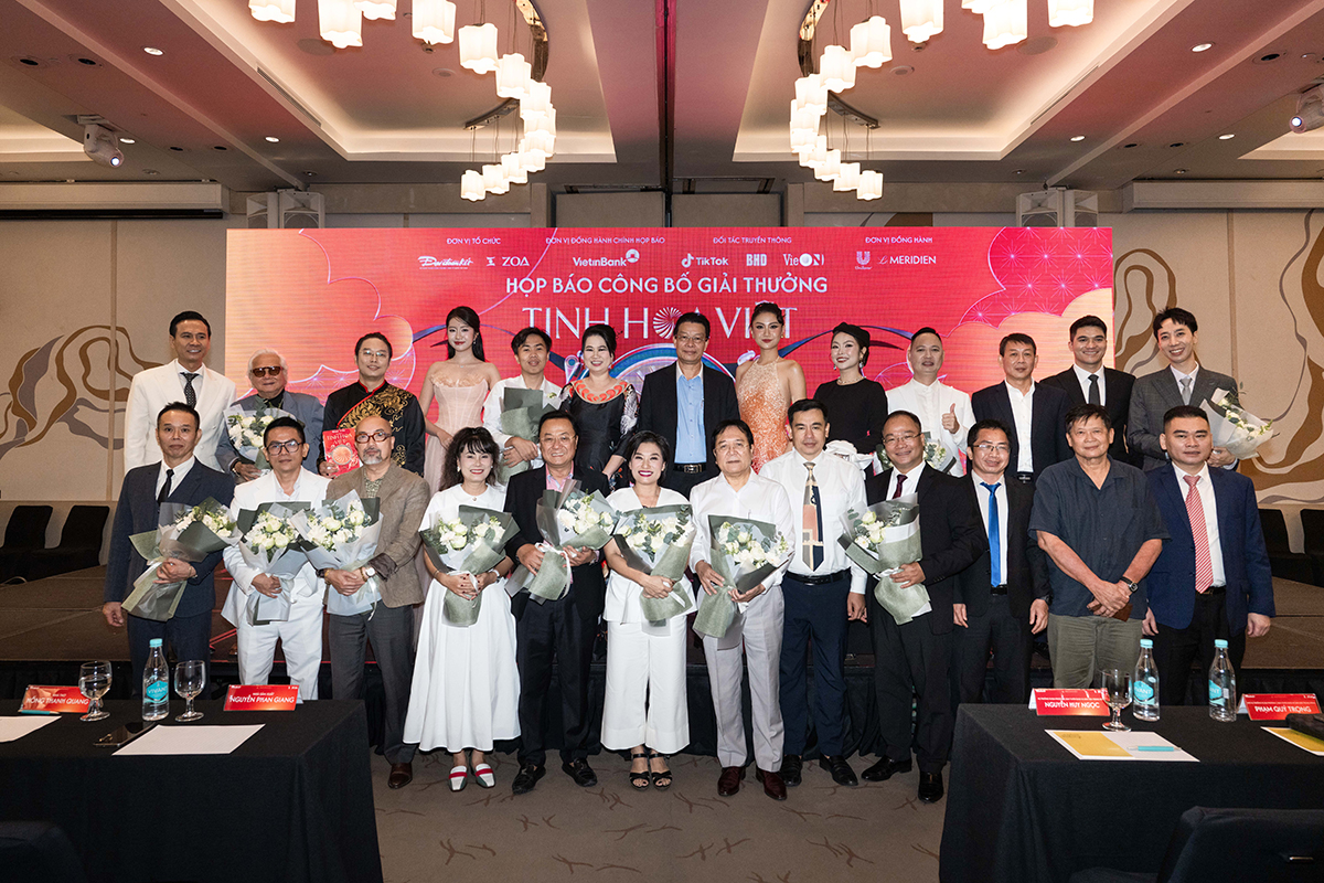 Midu làm Đại sứ Giải thưởng Tinh Hoa Việt, khoe nhan sắc nền nã bên dàn Hoa hậu - Ảnh 9.