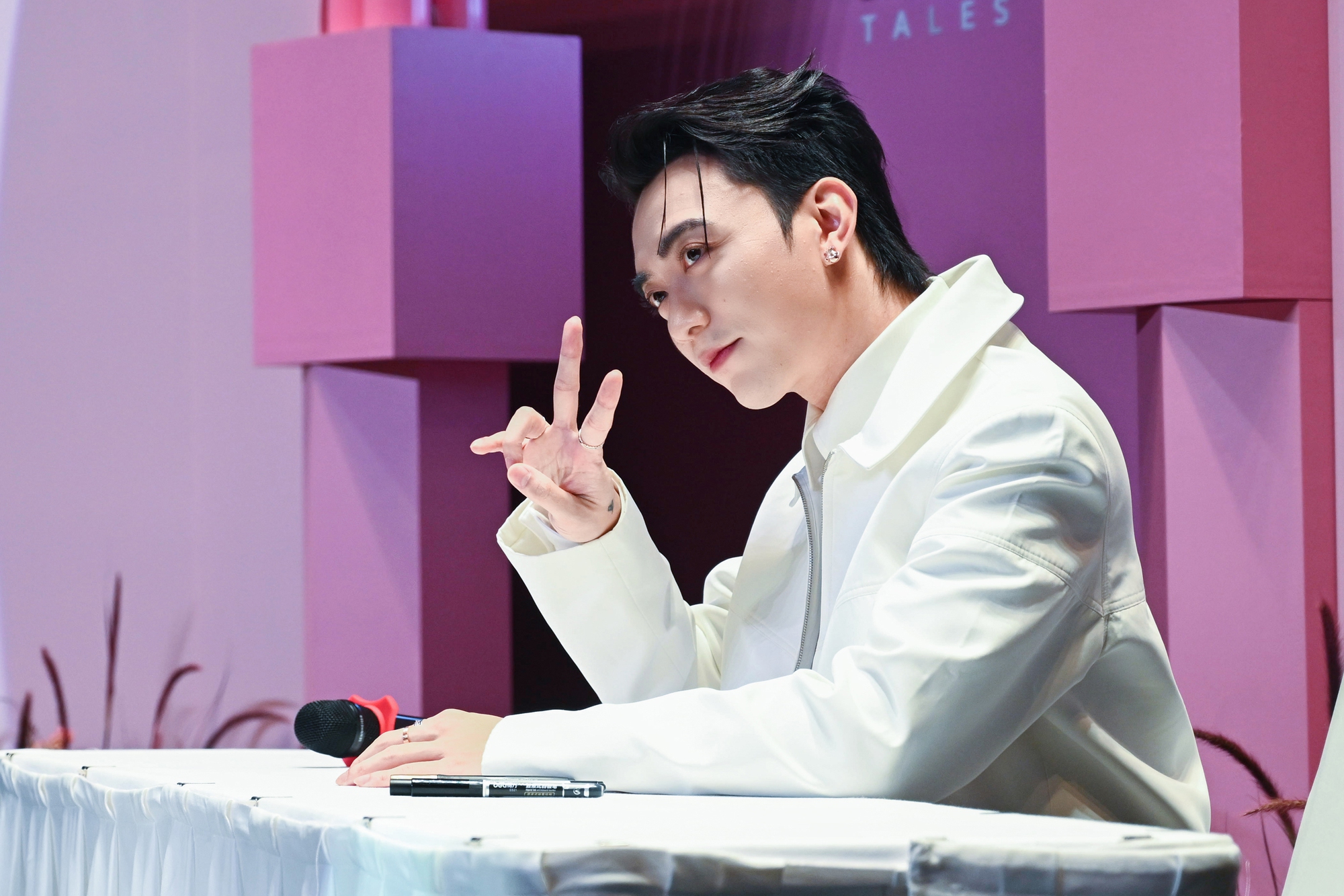 SOOBIN xuất hiện tại phiên đấu giá đặc biệt, cùng fan lan tỏa yêu thương vùng cao - Ảnh 4.