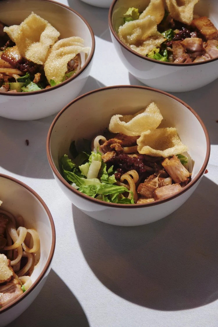 Đầu bếp Việt nấu mâm cỗ đặc sản tại Mỹ thu hút thực khách - Ảnh 2.