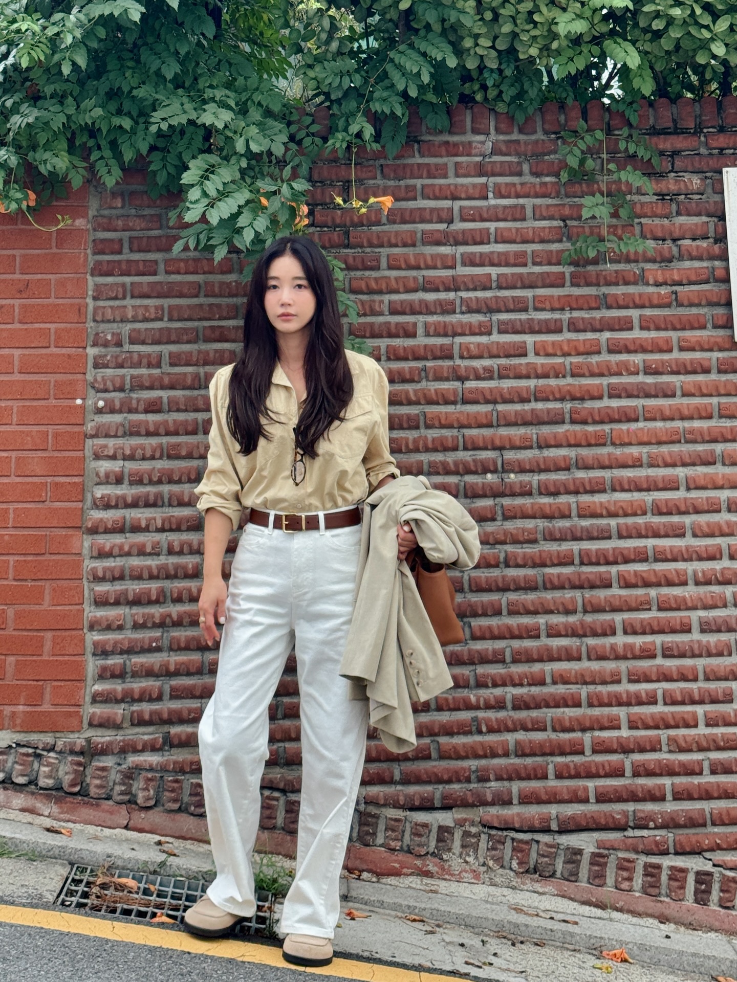 10 set đồ mùa thu siêu hack tuổi dành cho phụ nữ 40+ - Ảnh 3.