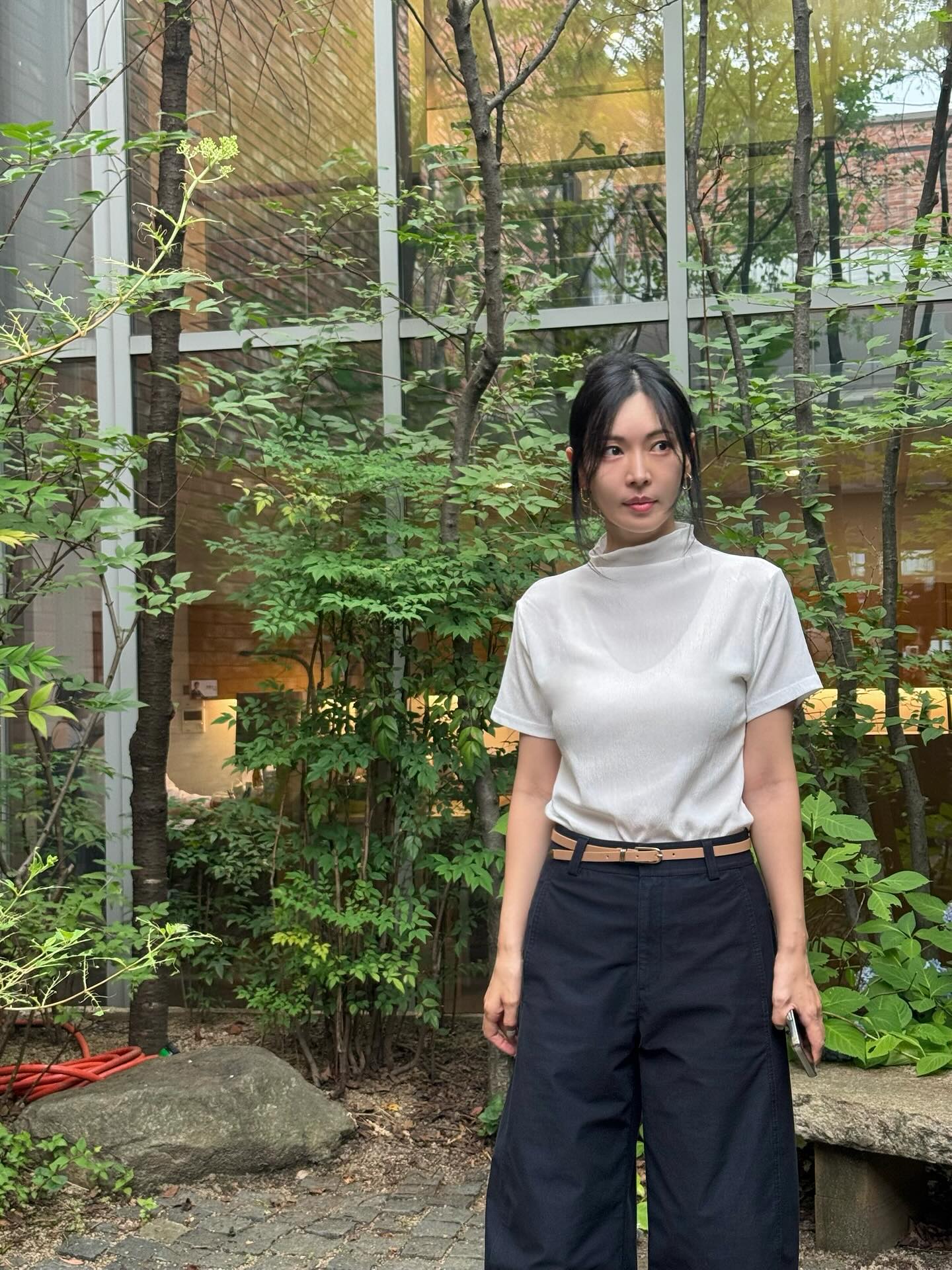 10 set đồ mùa thu siêu hack tuổi dành cho phụ nữ 40+ - Ảnh 5.