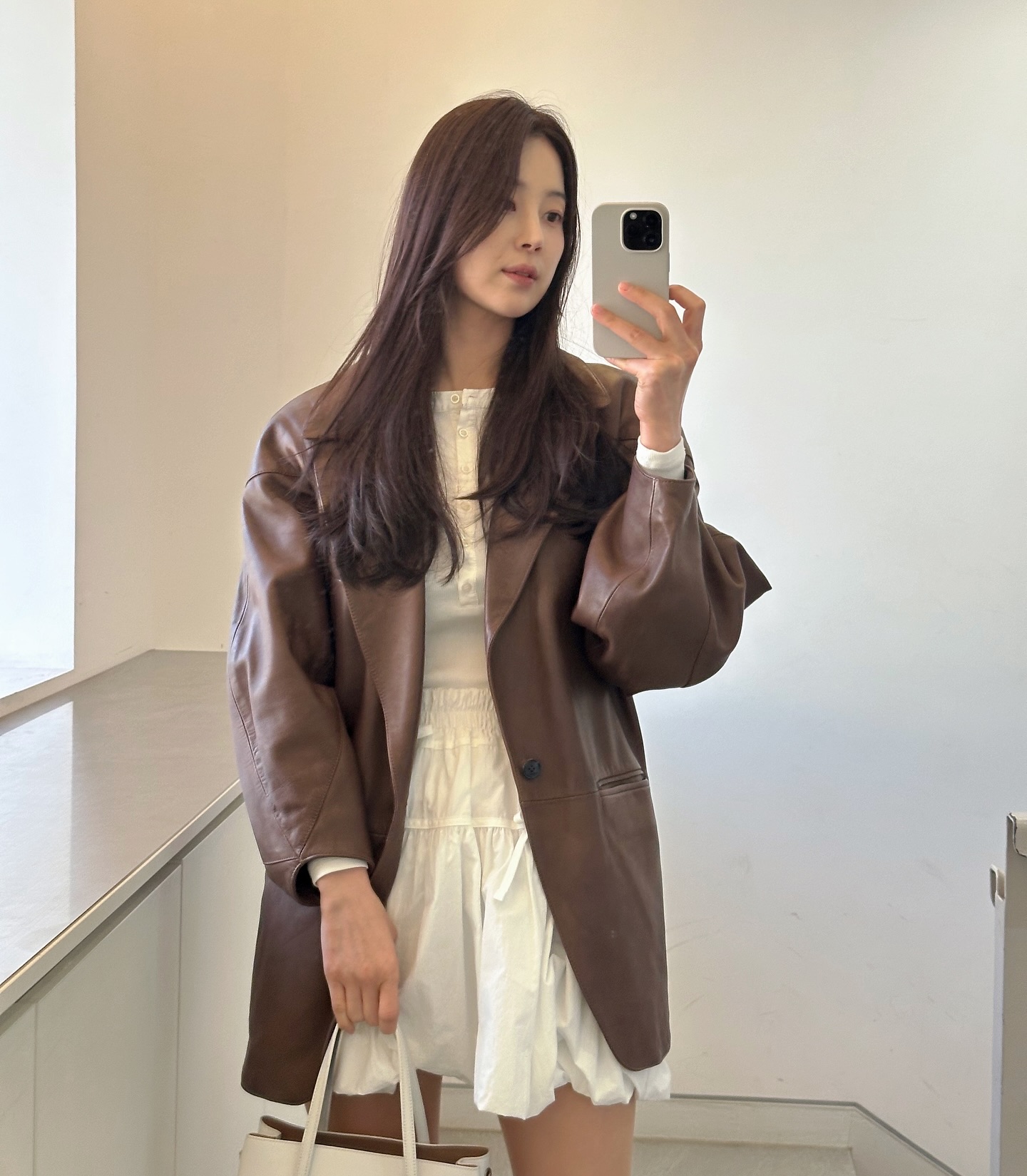 10 set đồ mùa thu siêu hack tuổi dành cho phụ nữ 40+ - Ảnh 8.