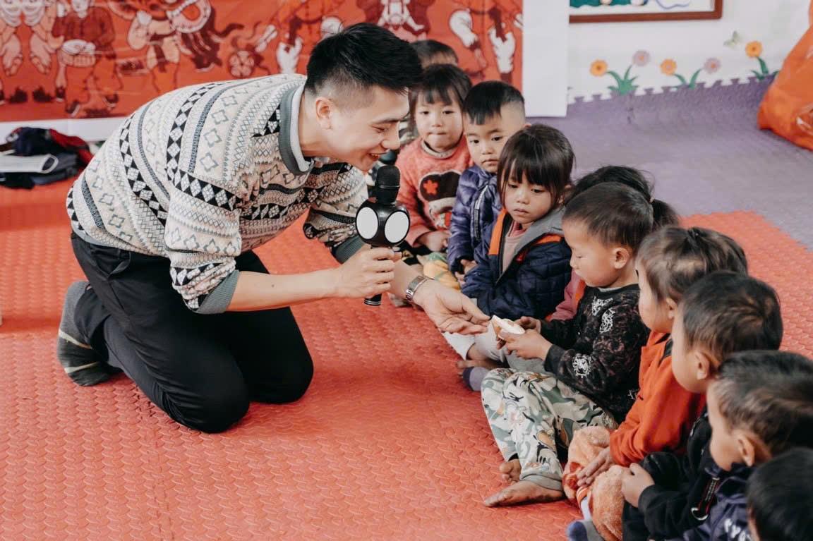 Chân dung MC - Trainer Đồng Thoại: Gương mặt 