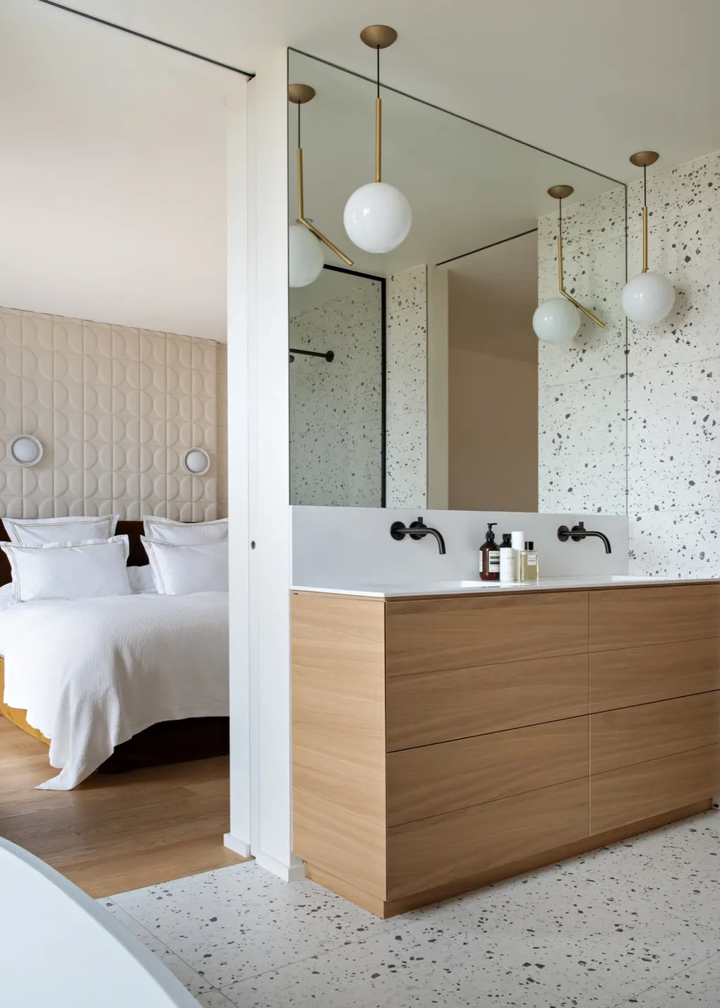 6 xu hướng gương phòng tắm được dự đoán gây bão năm 2026 - 3