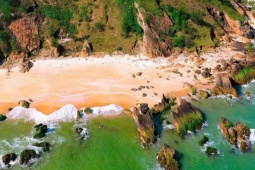 'Kỳ quan đá' có một không hai bên bờ biển ở Quảng Trị