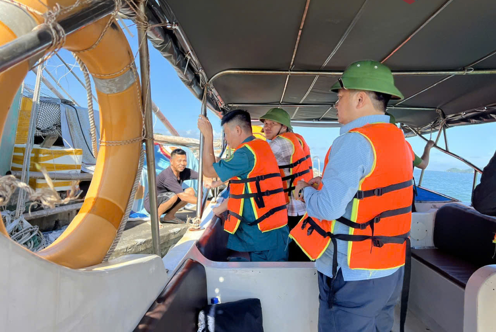 Quân khu 3 thành lập sở chỉ huy ứng phó bão số 11 tại Quảng Ninh - Ảnh 4.