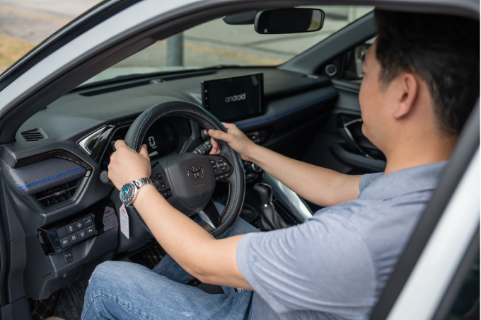 Chiếc Yaris Cross HEV được các chủ xe đánh giá thiết kế trẻ trung và nhiều công nghệ. Ảnh: TMV