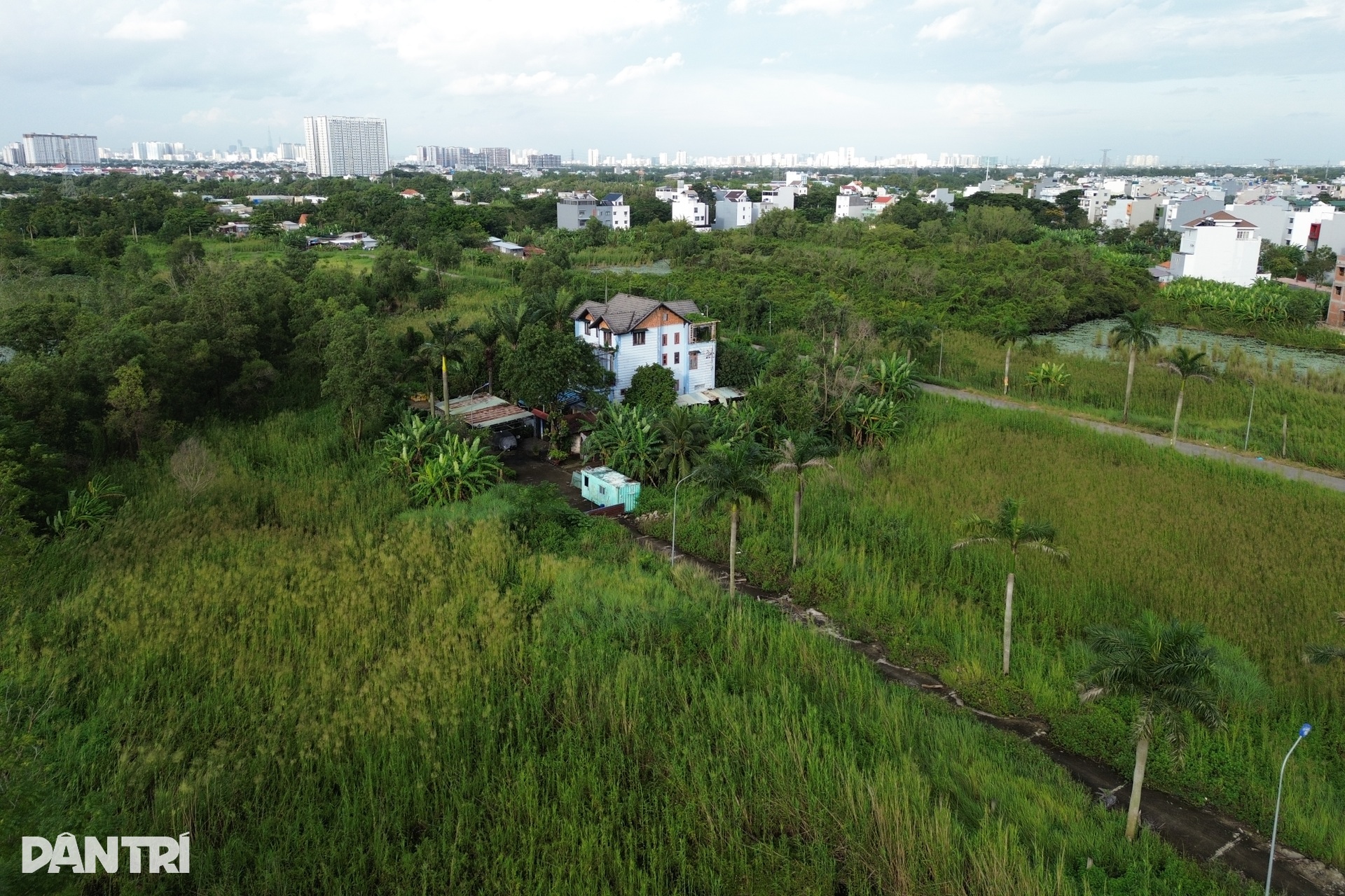 Hàng trăm người dân ở TPHCM tiền mất tật mang vì dự án treo hơn 2 thập kỷ - 4