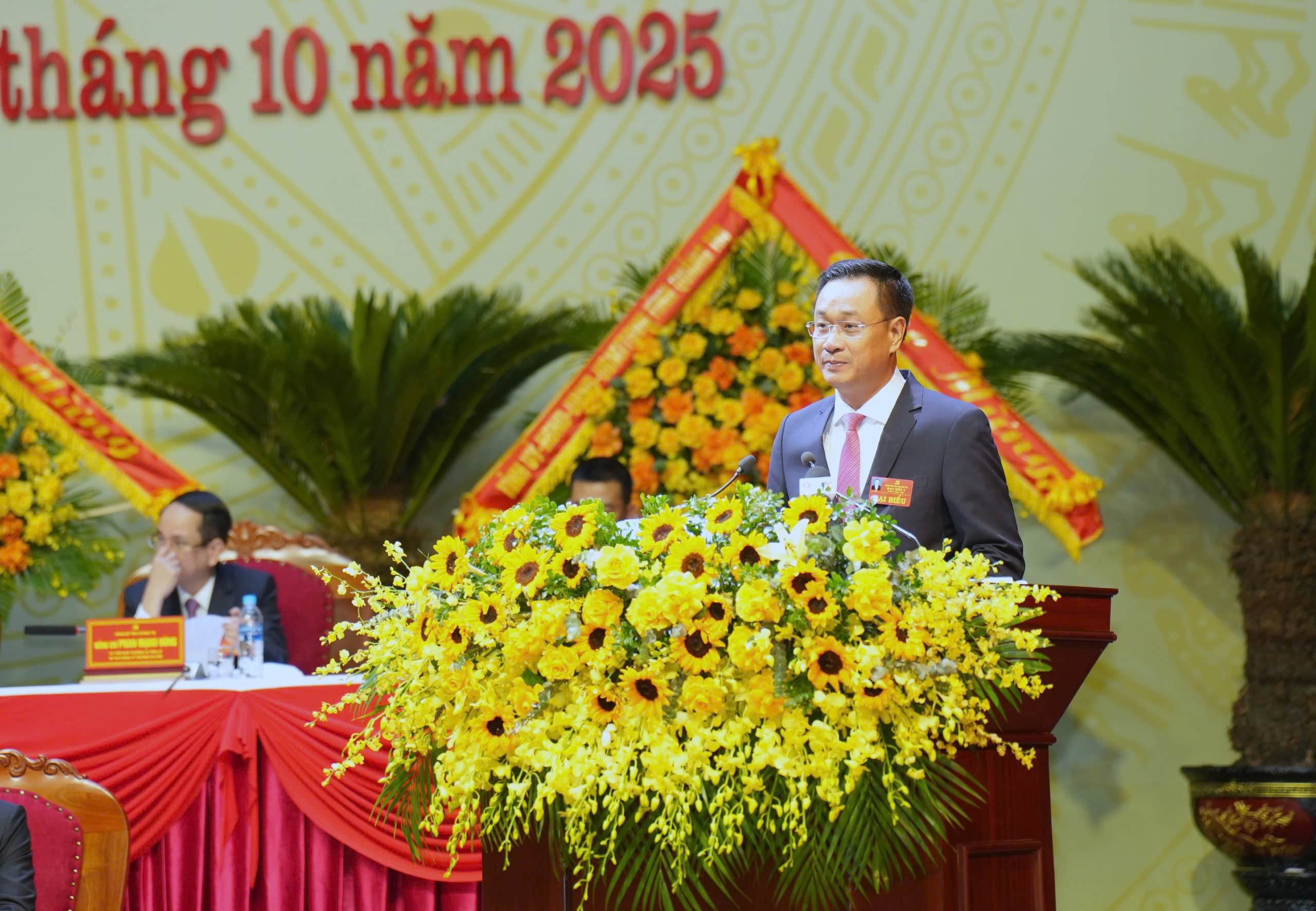 Bộ Chính trị chỉ định ông Lê Ngọc Quang làm Bí thư Tỉnh ủy Quảng Trị - Ảnh 2.