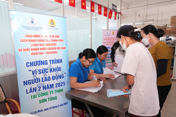 Đề xuất cơ chế đặc thù cho Công đoàn TP HCM- Ảnh 2. Đề xuất cơ chế đặc thù cho Công đoàn TP HCM- Ảnh 2.