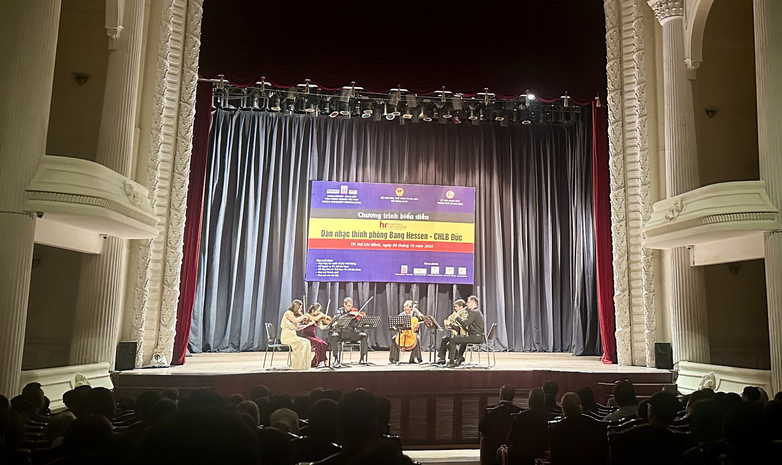 Hòa nhạc kỷ niệm 50 năm quan hệ ngoại giao Việt - Đức- Ảnh 3.