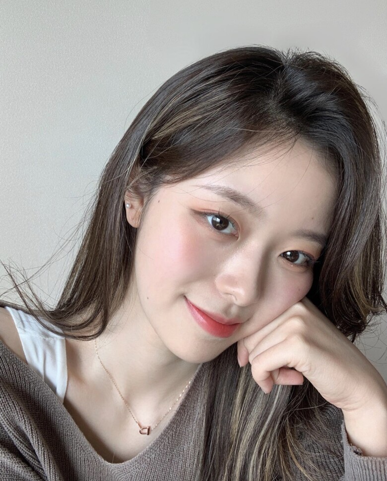 Khế là loại quả mà hội chị em muốn giữ dáng hoặc làm da nên bổ sung vào thực đơn hằng ngày.