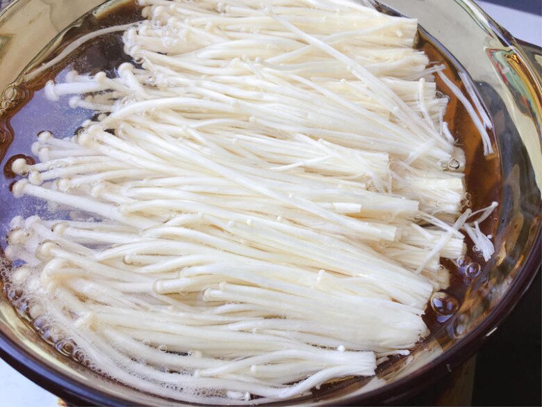 Hai rau này xào chung với nhau ăn ngon không cần thịt, lại rất bổ gan, bỏ qua thật phí - 3