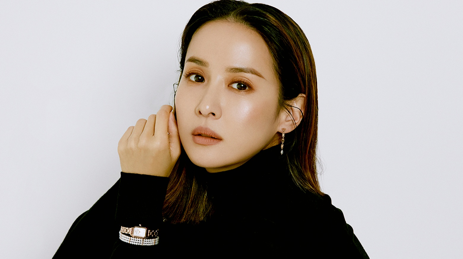 Trước khi ngủ mà ngắm mỹ nhân 18+ này là thức đến sáng: Nhan sắc được tạo hóa ưu ái, ánh mắt nhìn cột điện cũng tình - Ảnh 4.