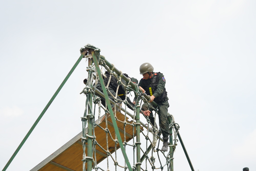  - Tin sao Viet - Tin tuc sao Viet - Scandal sao Viet - Tin tuc cua Sao - Tin cua Sao