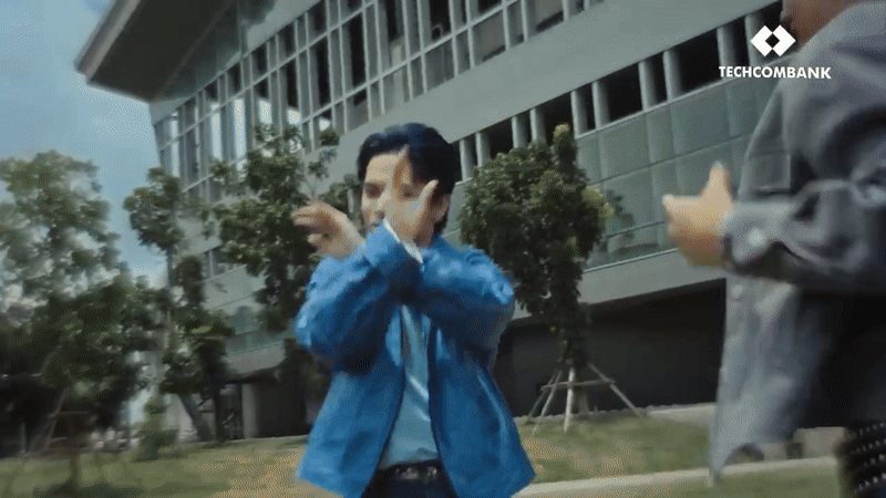 Nhóm tân binh Việt training 100 ngày bùng nổ visual, tung MV như idol quốc tế nhưng lyrics loạn xạ thế này?- Ảnh 4.