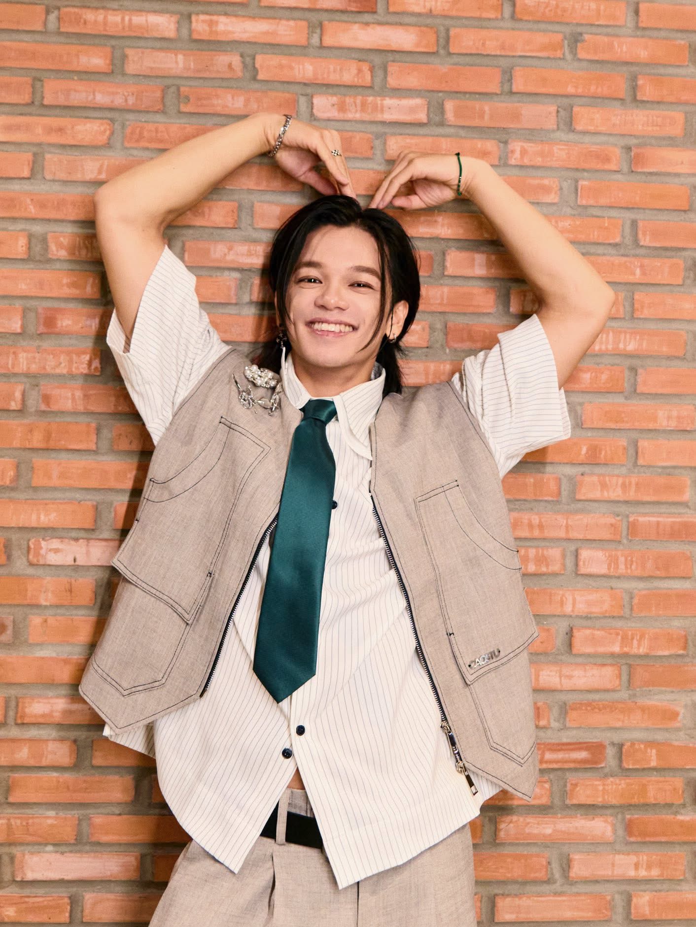 1759754207 803 Nguyen Hung mat long lanh nguong mo STRONG Trong Hieu