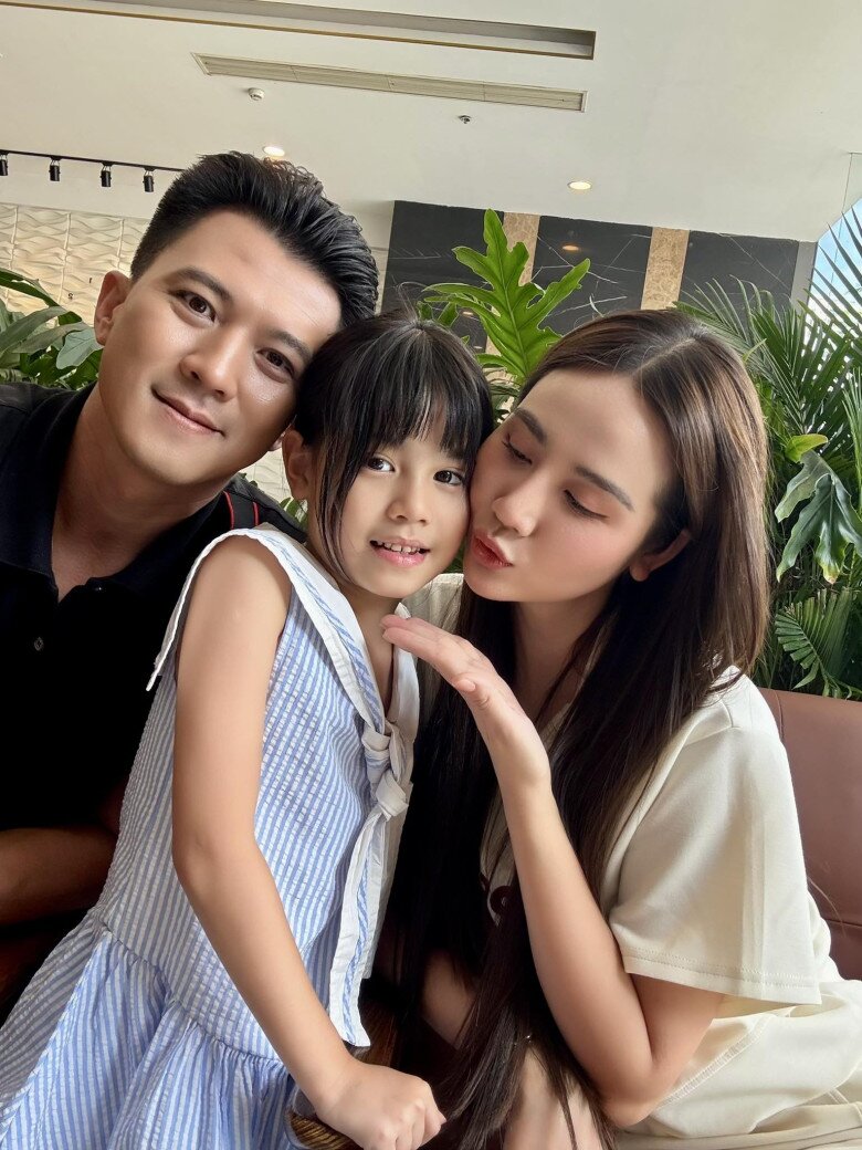 Viễn (Hà Việt Dũng) và Ngân (Huyền Lizzie) sẽ về chung một nhà.