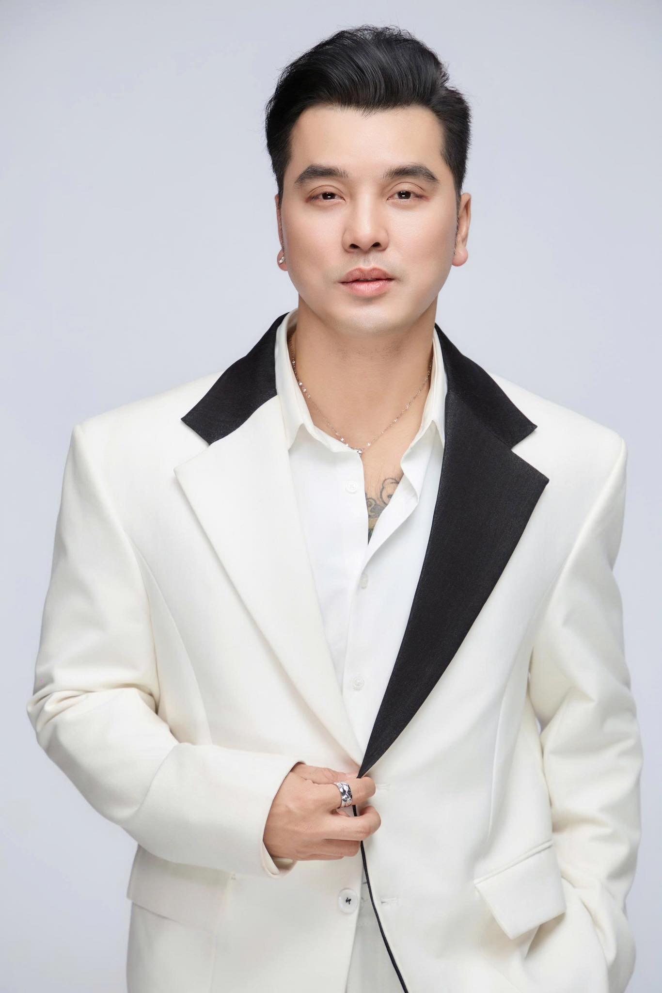 Nhóm nhạc Ngũ Hổ Tướng bị Công an TP.HCM mời lên làm việc gồm những ai?- Ảnh 3. Nhóm nhạc Ngũ Hổ Tướng bị Công an TP.HCM mời lên làm việc gồm những ai?- Ảnh 3.