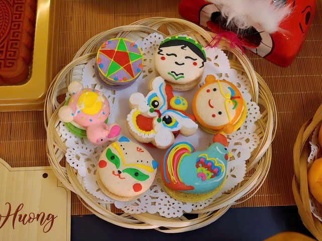 Mâm cỗ Trung thu “yêu nước” của mẹ đảm Hà Nội gây ấn tượng đặc biệt - 6