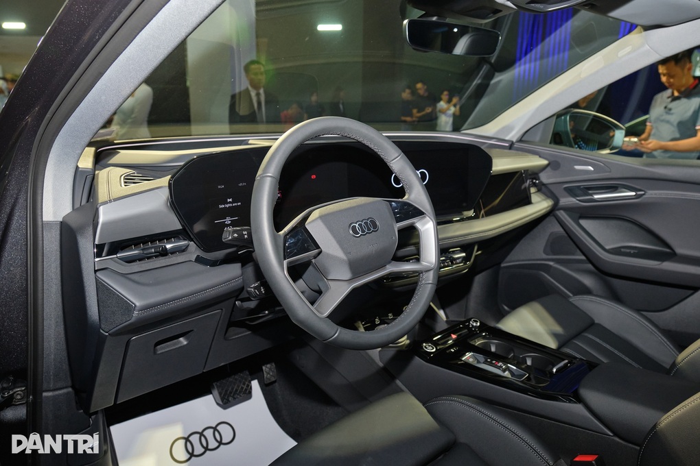 Khách Việt có thêm lựa chọn xe sang thuần điện, giá từ 2,2 tỷ đồng - 2