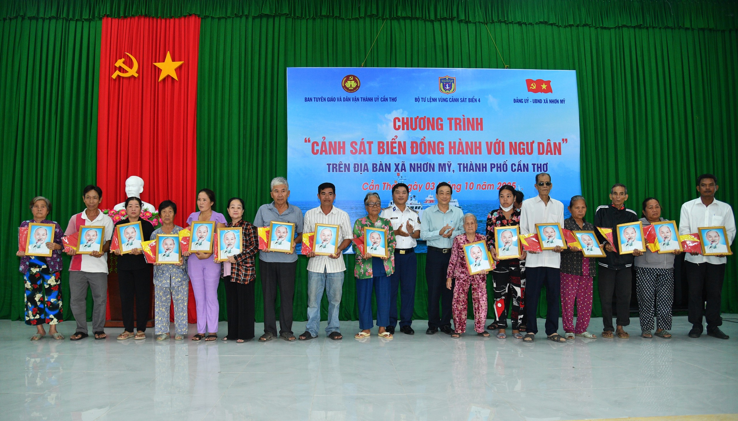 Cuộc thi “Em yêu biển, đảo quê hương” lần đầu đến với Cần Thơ 3 Cuộc thi “Em yêu biển, đảo quê hương” lần đầu đến với Cần Thơ - Ảnh 3.