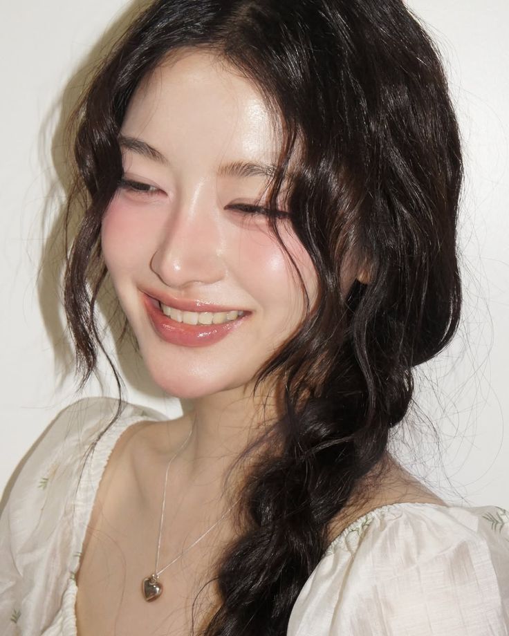 Cách chăm sóc răng sau khi làm veneer: Bí quyết giữ nụ cười trắng sáng lâu dài - Ảnh 2.